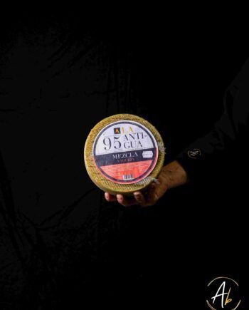 Queso Mezcla La Antigua - Cuña de 190-220g